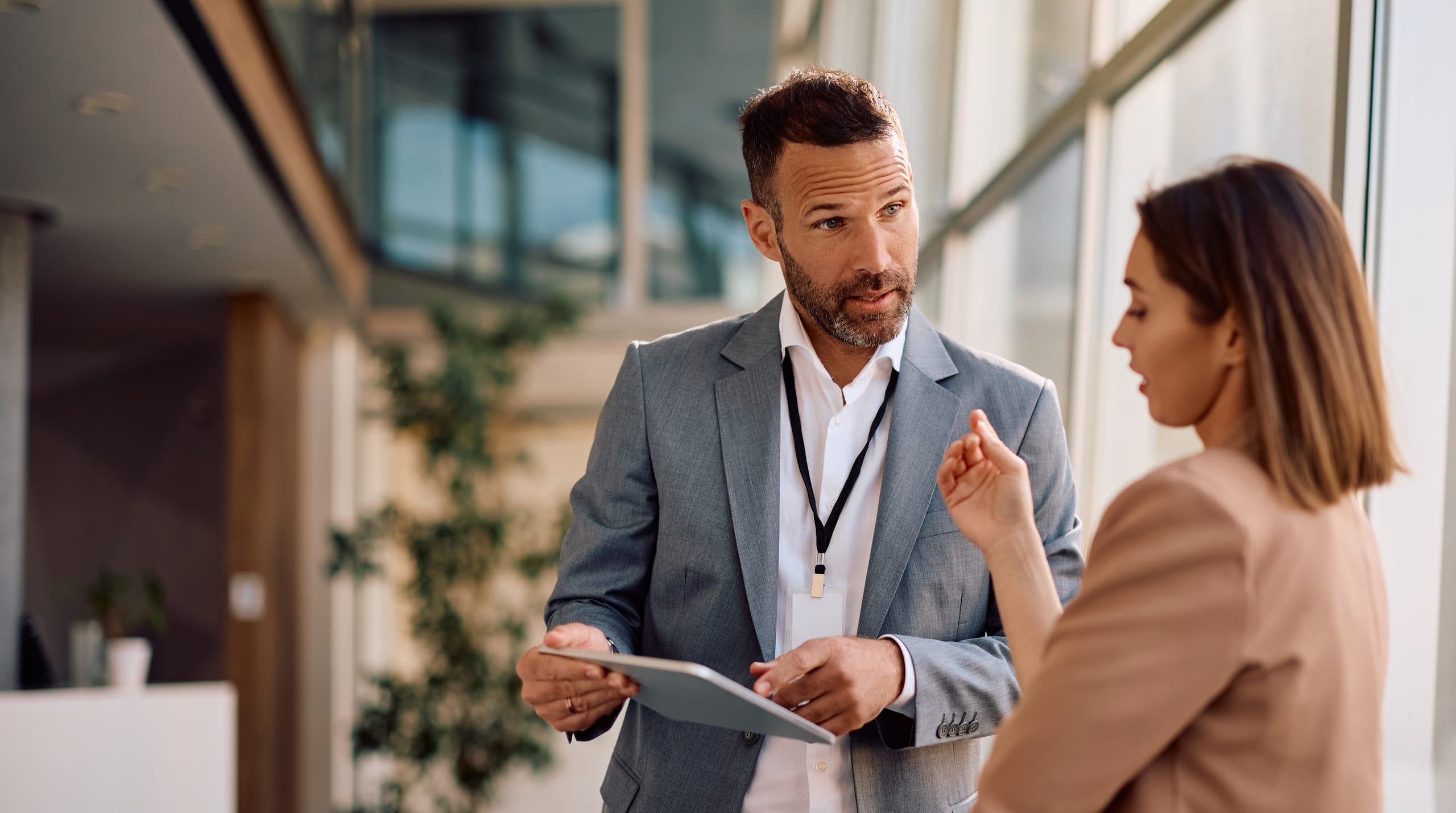 illustration-j4s-interim-recrutement-emploi-ressources-humaines-rh-cv-paris-75011-bastille-france-candidat-recruteur-2560x1430px-fiche-metier-commerce-chef-ventes-1