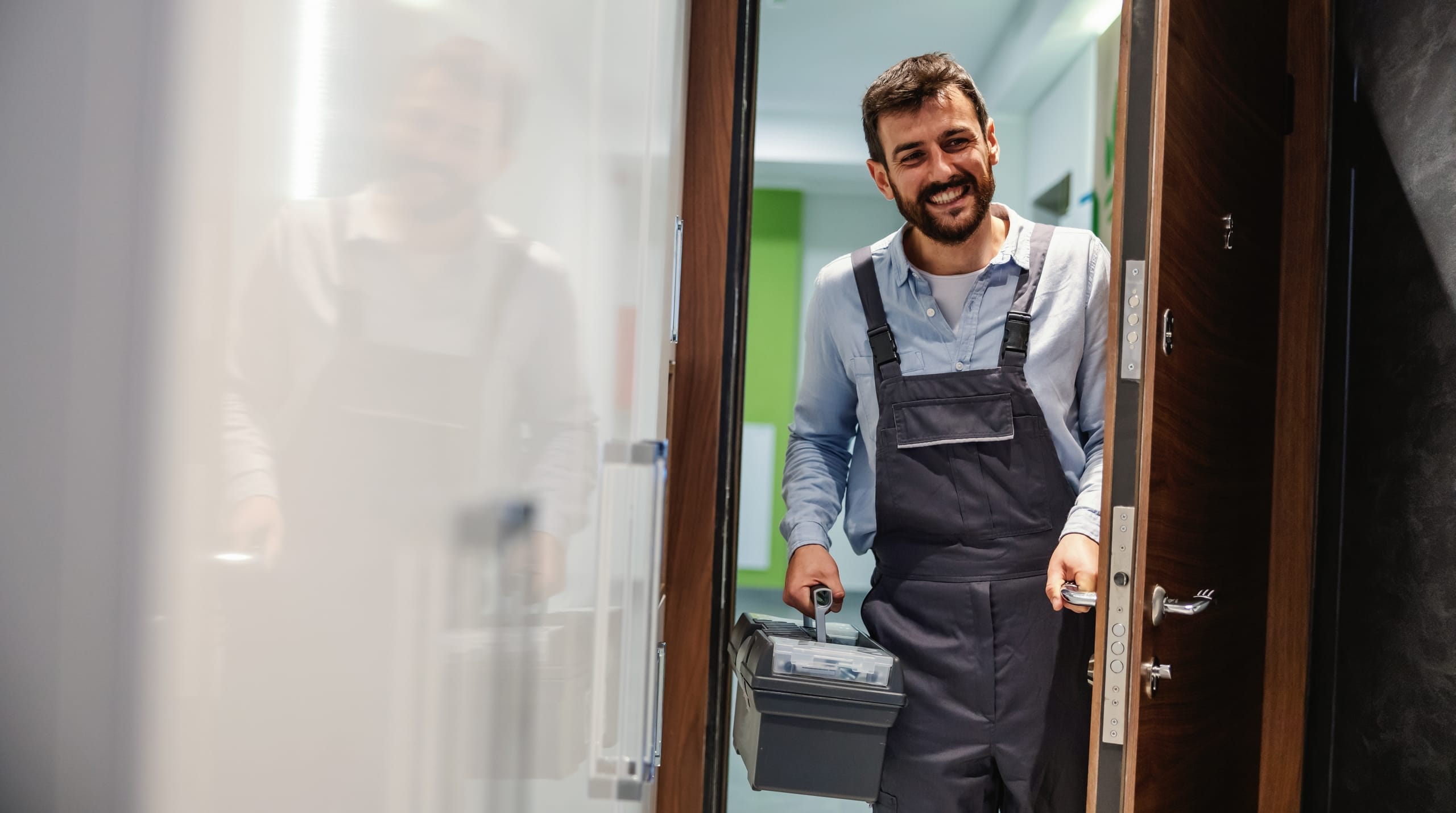 illustration-j4s-interim-recrutement-emploi-ressources-humaines-rh-cv-paris-75011-bastille-france-candidat-recruteur-2560x1430px-fiche-metier-gardien-immeuble-1