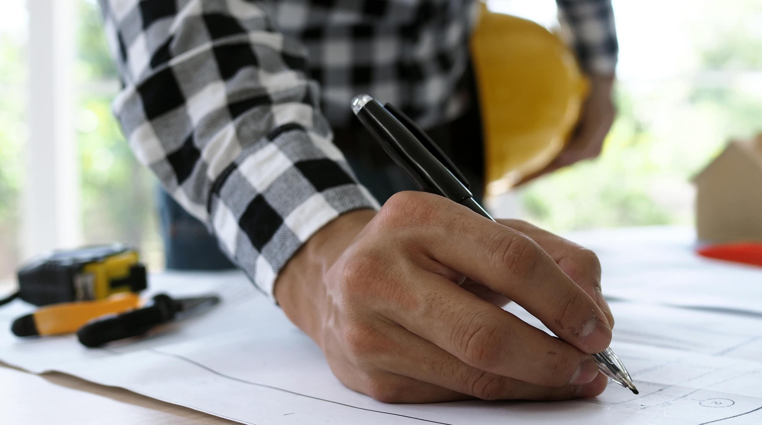 illustration-j4s-interim-recrutement-emploi-ressources-humaines-rh-cv-paris-75011-bastille-france-candidat-recruteur-2560x1430px-fiche-metier-immobilier-amenageur-foncier-1