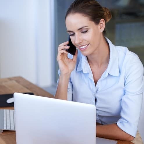 illustration-j4s-interim-recrutement-emploi-ressources-humaines-rh-cv-paris-75011-bastille-france-candidat-recruteur-495x495px-recruteur-accueil-secretariat-1